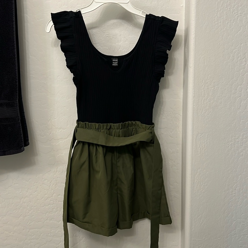 Cute no pocket romper